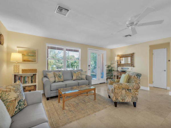 Great Value Two Bedroom Vacation Home with Pool and Spa
